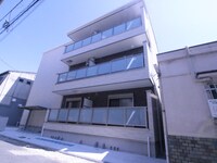 ９Roads小路東