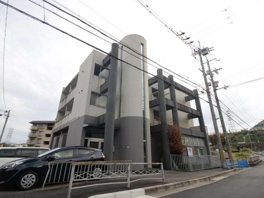 駐輪場 West Hill TAKATSUKA