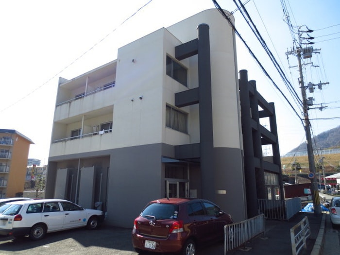 駐車場 West Hill TAKATSUKA