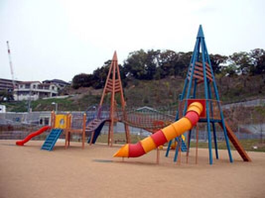 下中島公園(公園)まで350m グランシュシュ東須磨