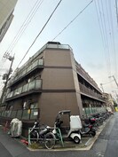 ト－エ－第四ﾋﾞﾙの外観