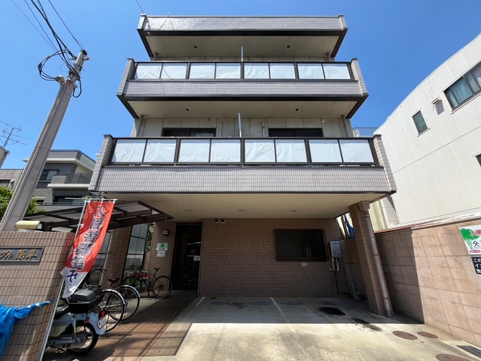 エントランス部分 シャンブル深草