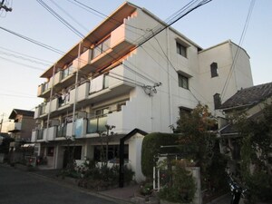 マンション　サンヒルズ