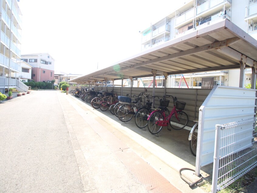 駐輪場 ビレッジハウス旭１号棟