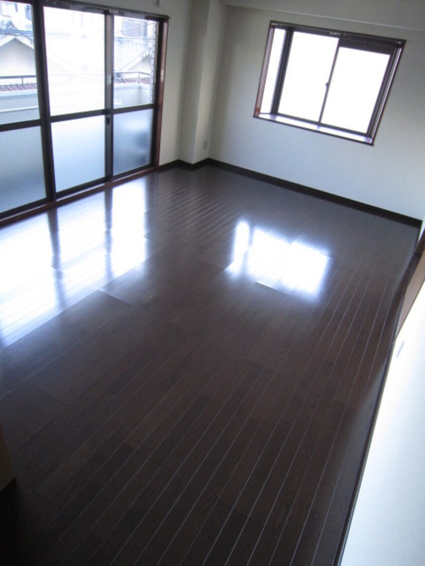 居室 レオ