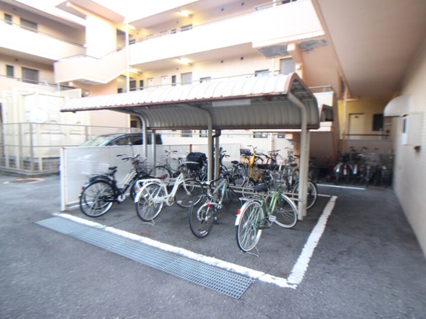 駐輪場 エスパシオ塚口