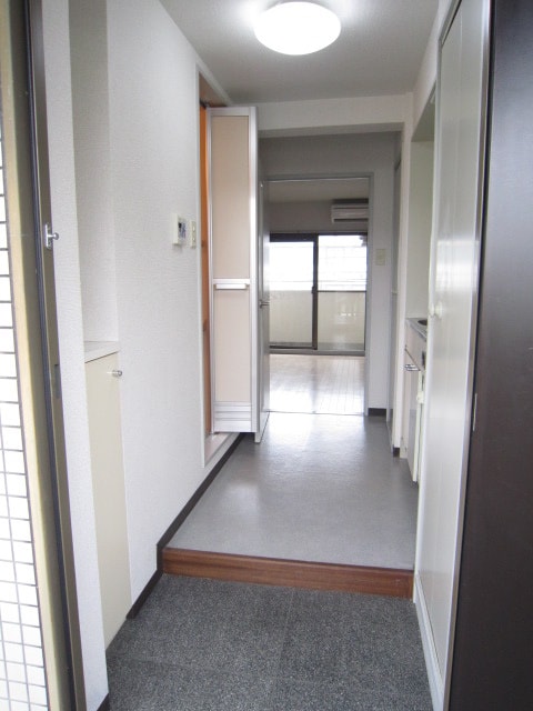 玄関 サンフェスタ東福寺　Ａ棟