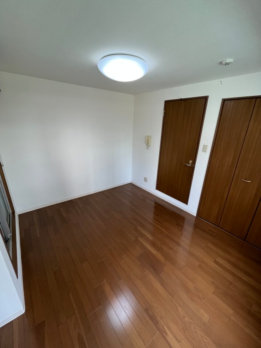 居室 カーサゼブラ土佐堀