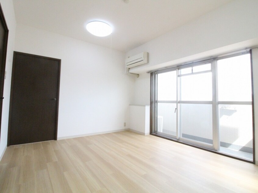 居室 プレザン新神戸