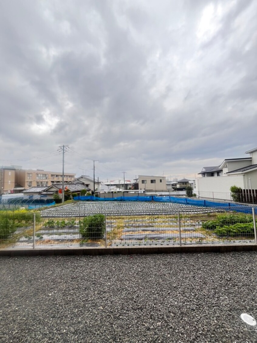 室内からの展望 ピオニー北石切