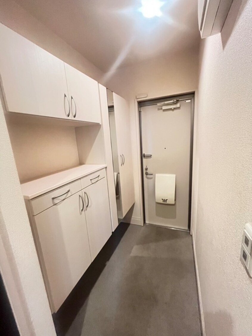 玄関 ピオニー北石切