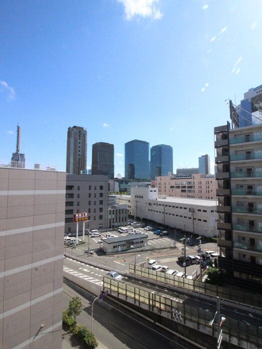 室内からの展望 ﾚｵﾝｺﾝﾌｫ-ﾄ新梅田Ⅱ(503)