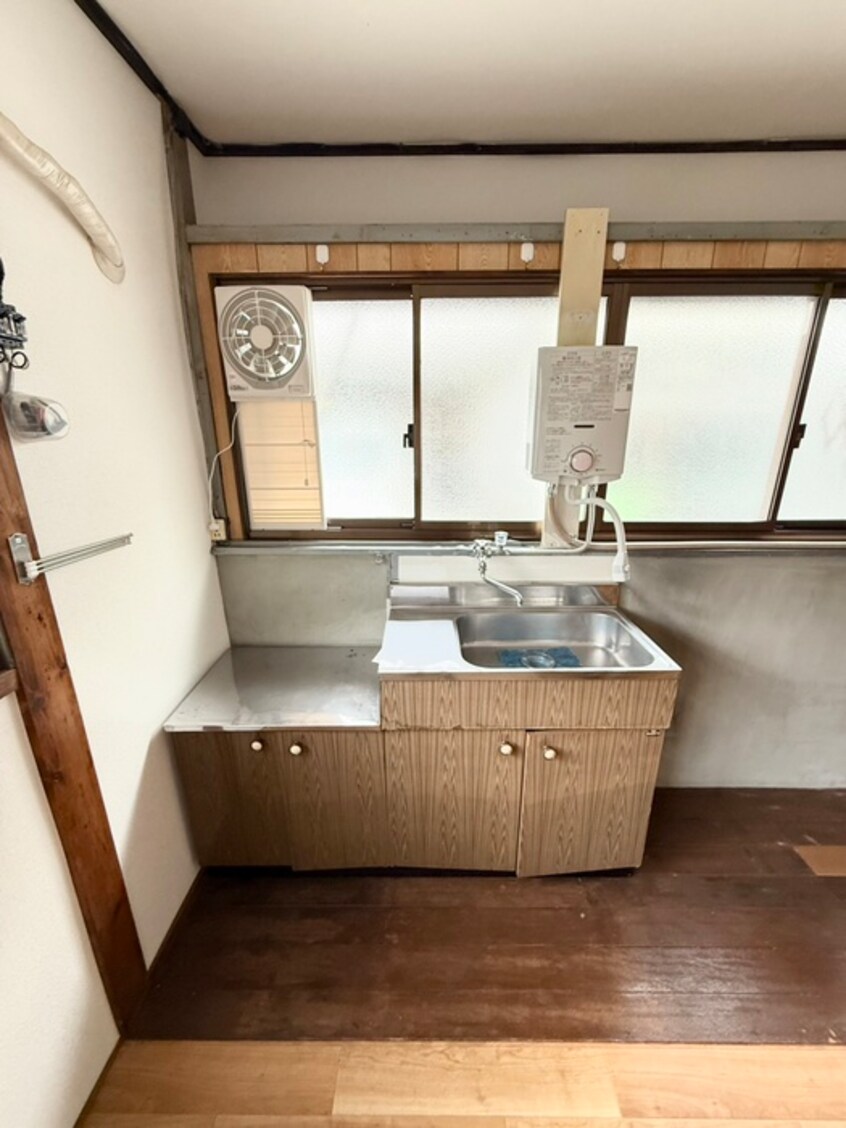 キッチン ドエル寺田町