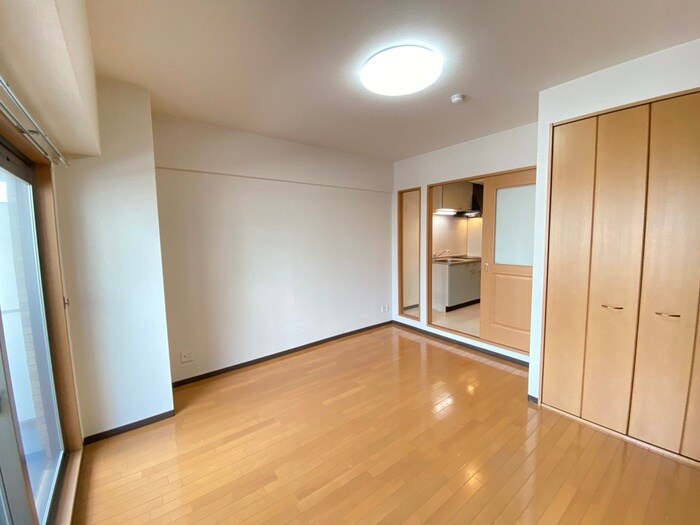 居室 ﾏｰﾌﾞﾙｺｰﾄ枚方