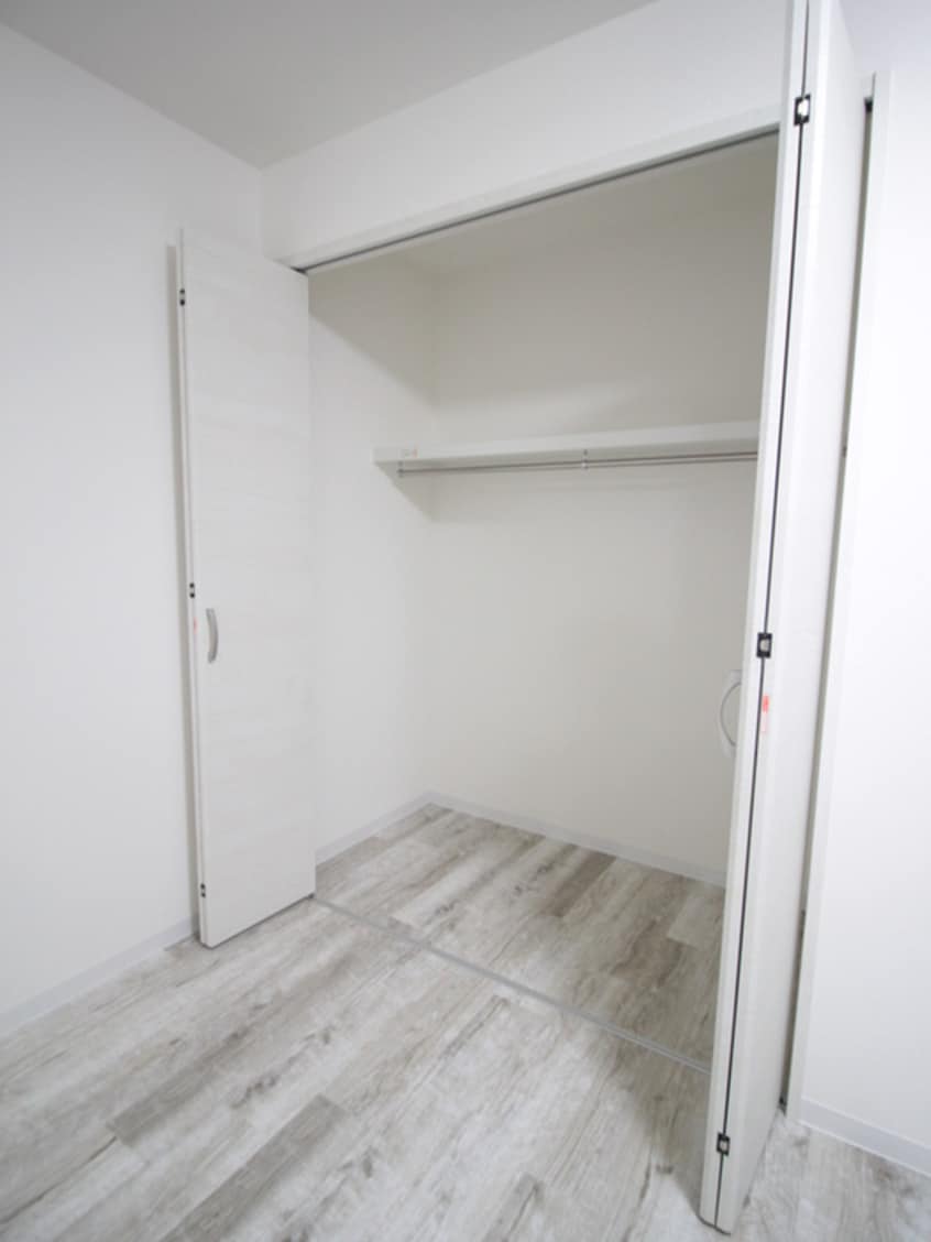 収納 ロイヤルクオーターⅡ