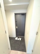 玄関 エル・セレーノ新大阪北