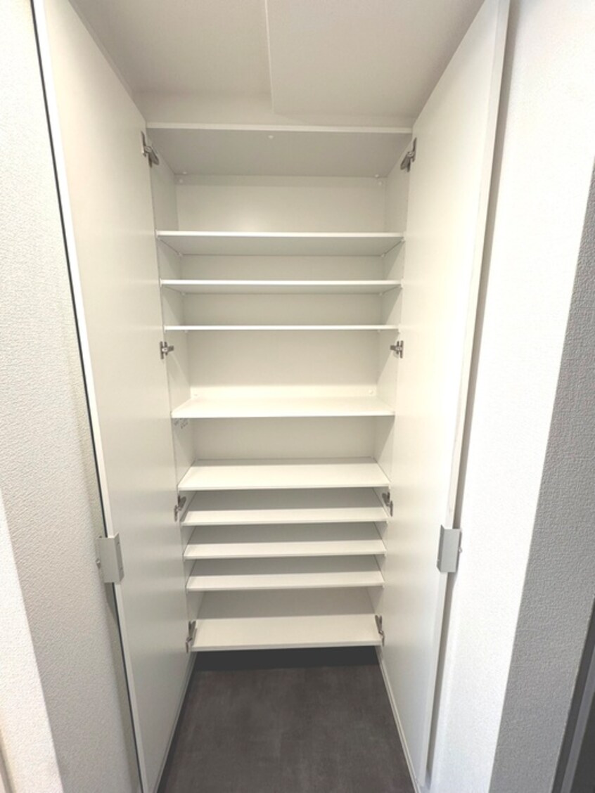 靴箱 エル・セレーノ新大阪北