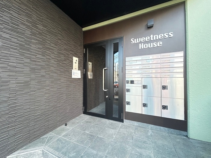 外観写真 SWEETNESS HOUSE（ｽｳｨｰﾄﾈｽﾊｳｽ）