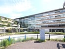右京区役所(役所)まで200m SWEETNESS HOUSE（ｽｳｨｰﾄﾈｽﾊｳｽ）