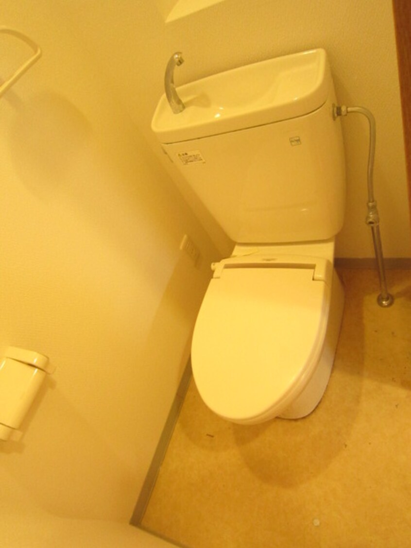 トイレ ア－バン御所南