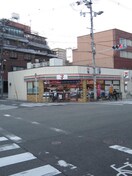 セブンイレブン(コンビニ)まで130m ＴＨＥ　ＰＬＡＺＡ　東上町