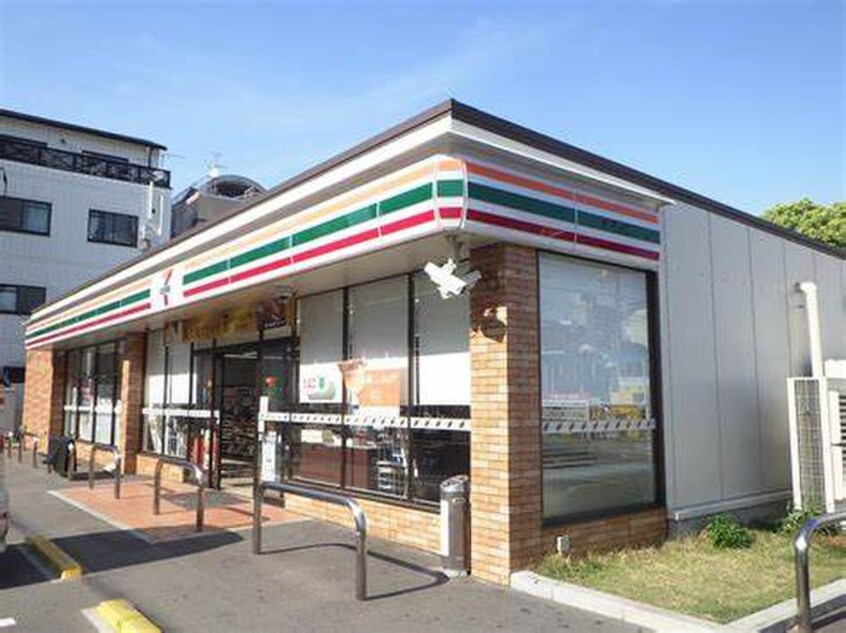 セブン-イレブン 大阪東三国４丁目店(コンビニ)まで89m あかつきﾏﾝｼｮﾝ