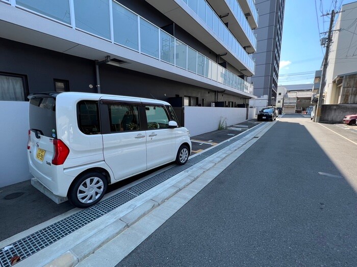 駐車場 GranPaseo north