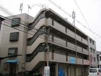 車塚ハウス