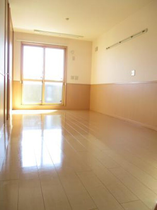 居室 シェソワ鶴見緑地