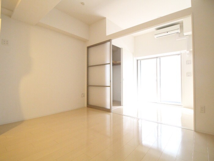 居室 セレニテ神戸元町