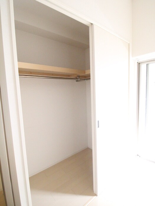 収納 セレニテ神戸元町