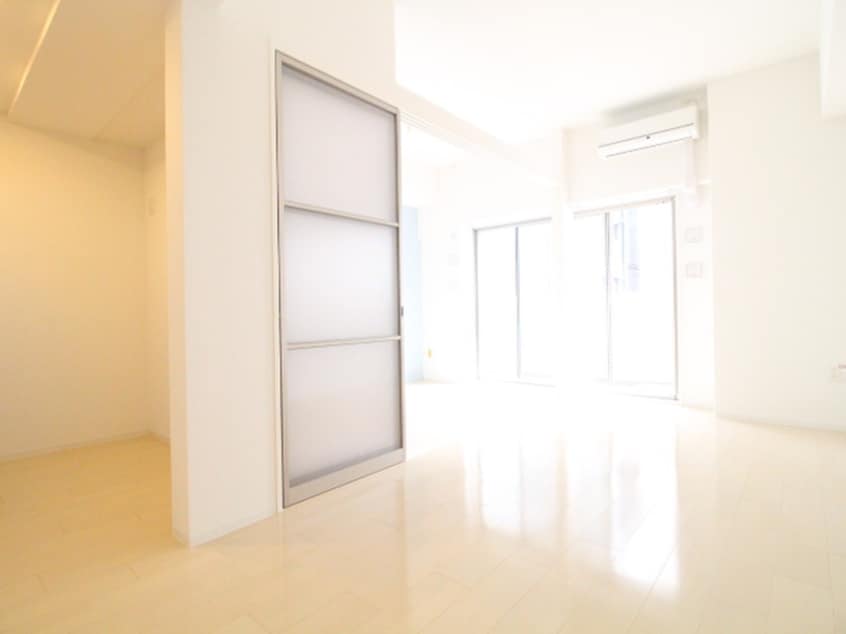 居室 セレニテ神戸元町