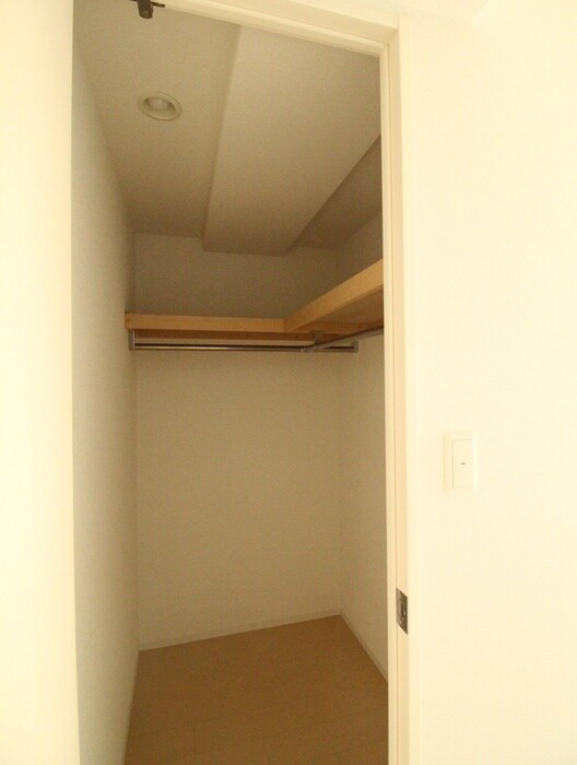 収納 セレニテ神戸元町