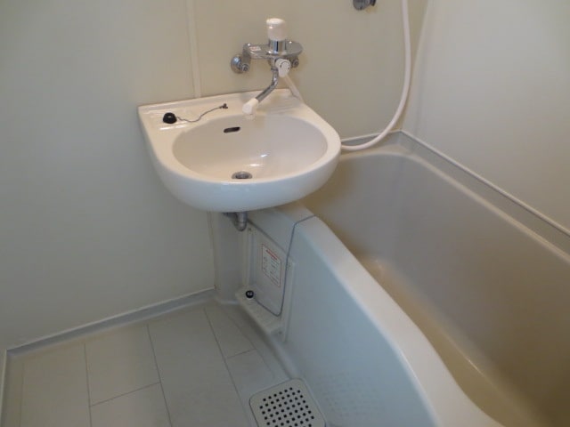 バス／シャワールーム等 クリスタル長居