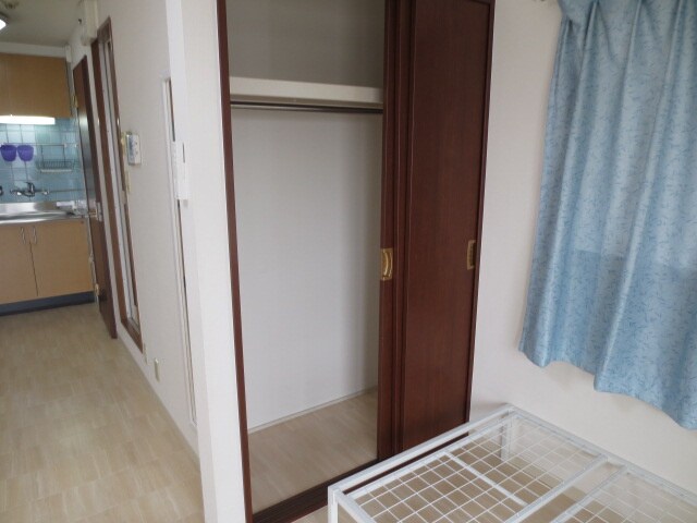 収納 クリスタル長居