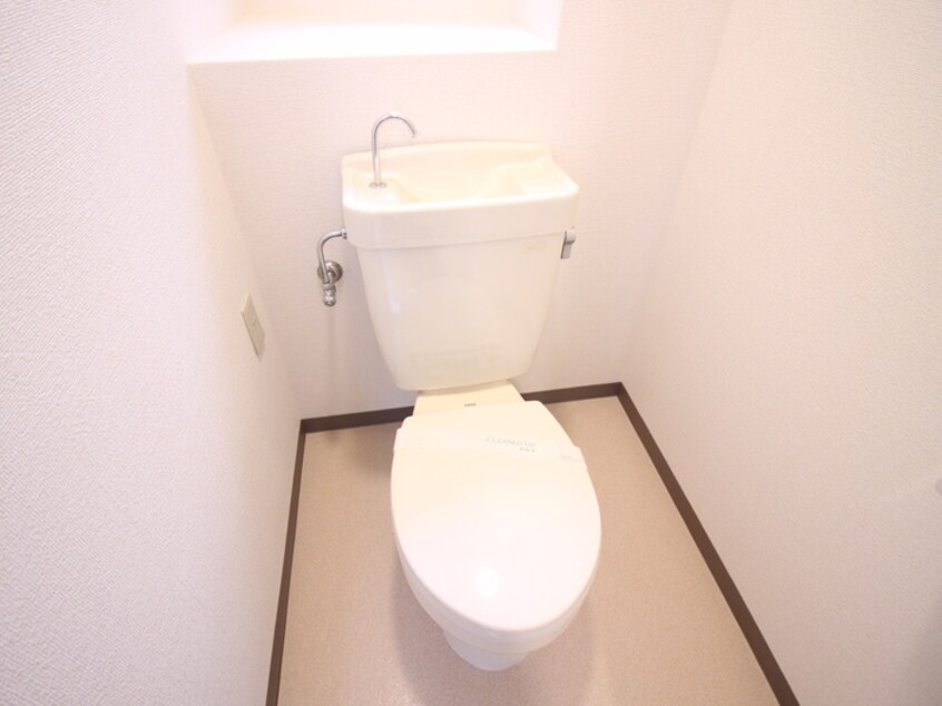 トイレ サンネ岡本