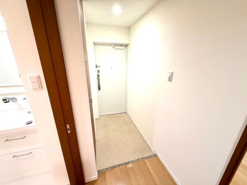 玄関 ベリ－海老江