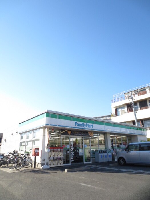 ファミリーマート 門真上島町店(コンビニ)まで201m 山一大和田ハイツ