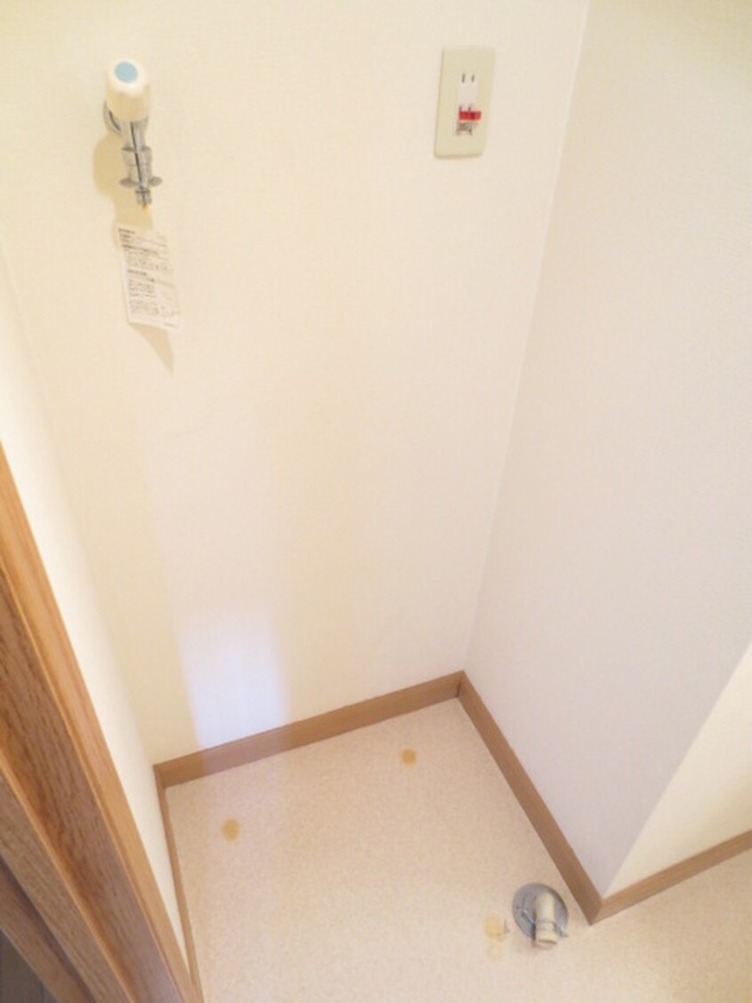 洗濯機置場 カ－サアザレア