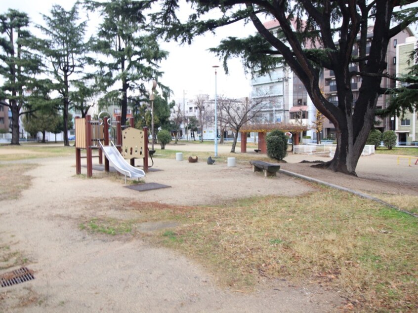 西長居公園(公園)まで120m エンブレム長居