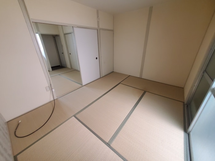 居室 ミズイロハイツ