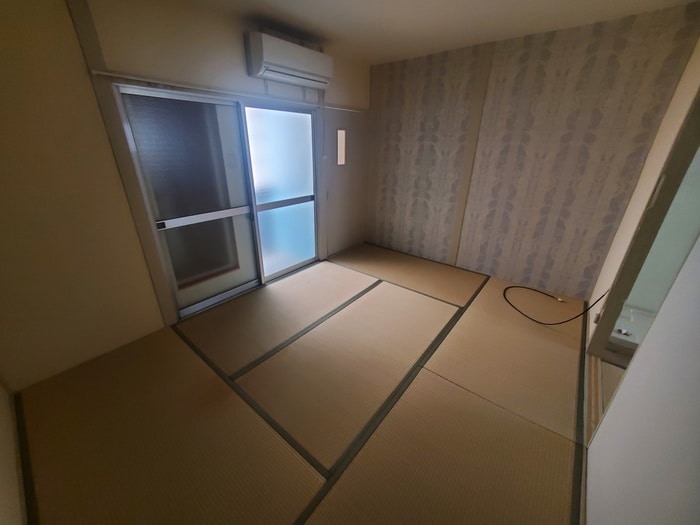 居室 ミズイロハイツ