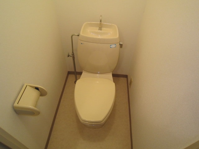 トイレ 日生ビル