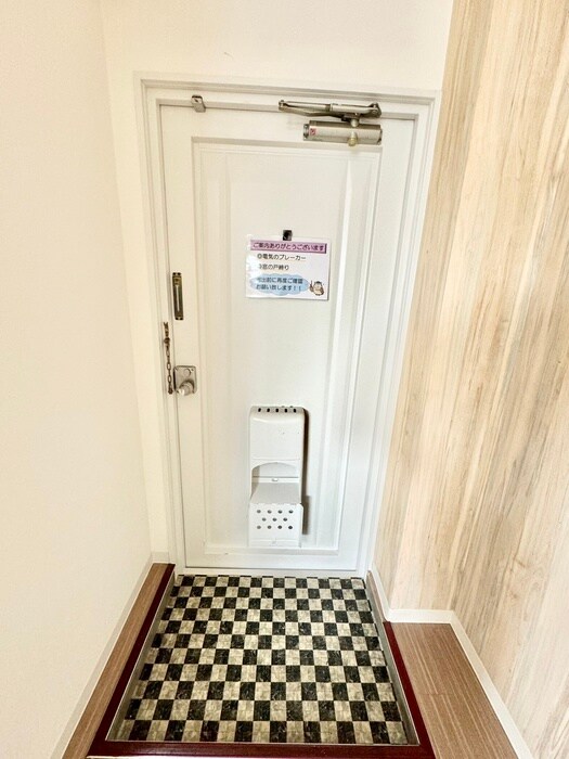 玄関 ピュアスモトＤ棟