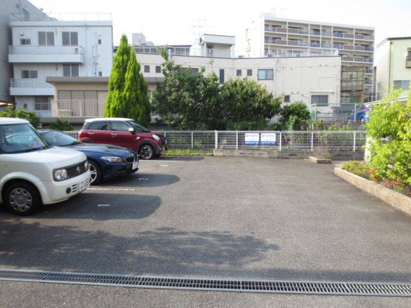 駐車場 セイスカ－サ東山