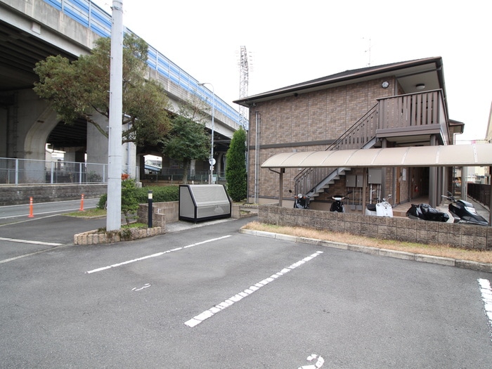 駐車場 エトワ－ル