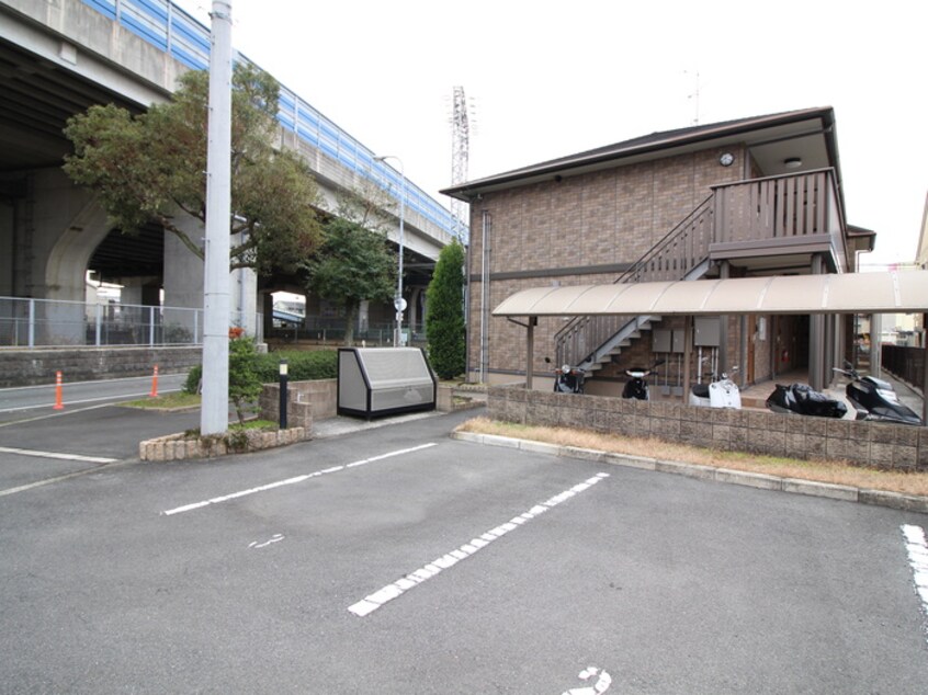 駐車場 エトワ－ル