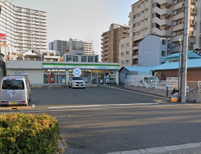 ファミリーマート(コンビニ)まで350m シャインコート神戸