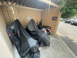 バイク置き場