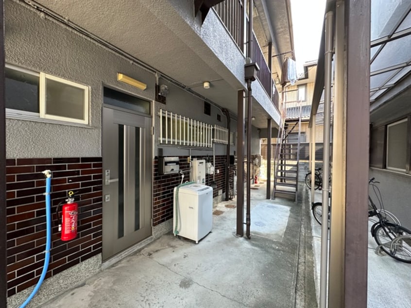 エントランス部分 奥野ハイツ